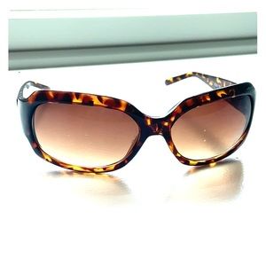 Women’s sunglasses